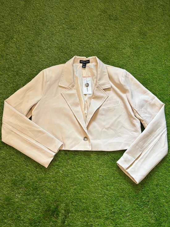 Streetwear Society Jackets & Blazers - Streetwear Society Cream Cropped Single Button Blazer NWT Large